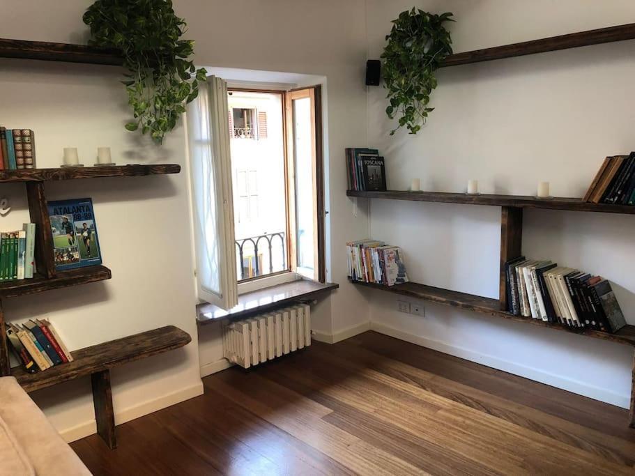 La Petite Maison - Two-Room Apartment Bergamo Eksteriør bilde